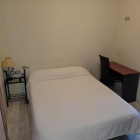 Hostal El Pasaje Puente Genil Exteriör bild