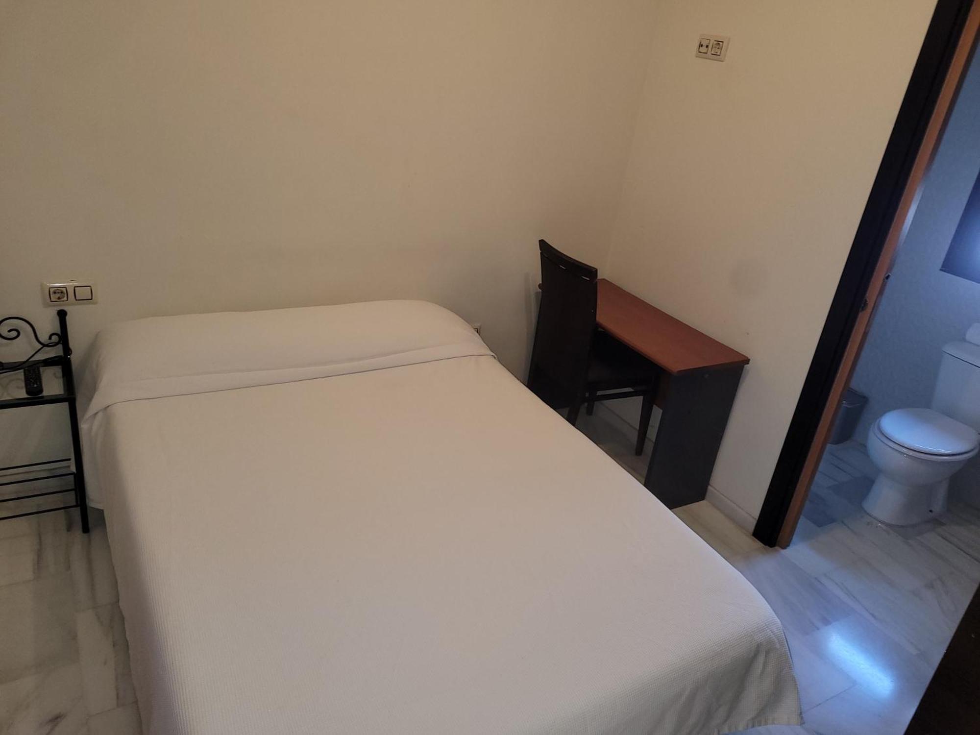 Hostal El Pasaje Puente Genil Exteriör bild